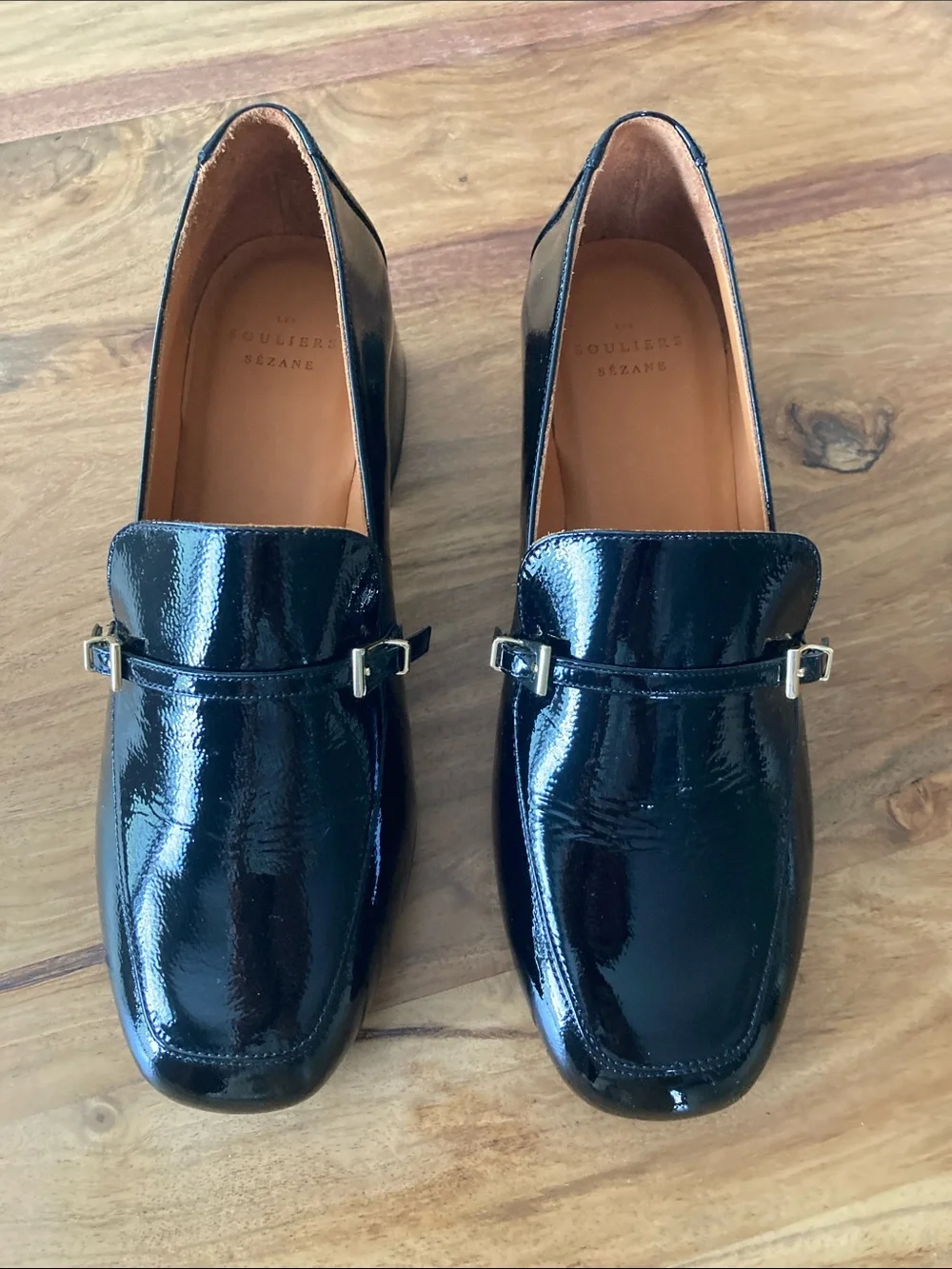 Sezane polished patent